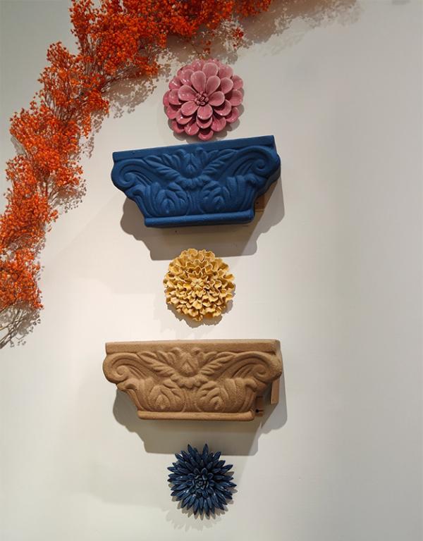 Photo n°3 du produit Déco murale fleur céramique bleu 17.4cm-492C17-0