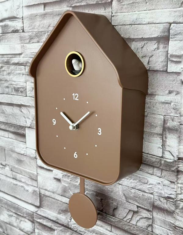 Photo n°4 du produit Horloge coucou café au lait 20.6x39cm-H385T39-0