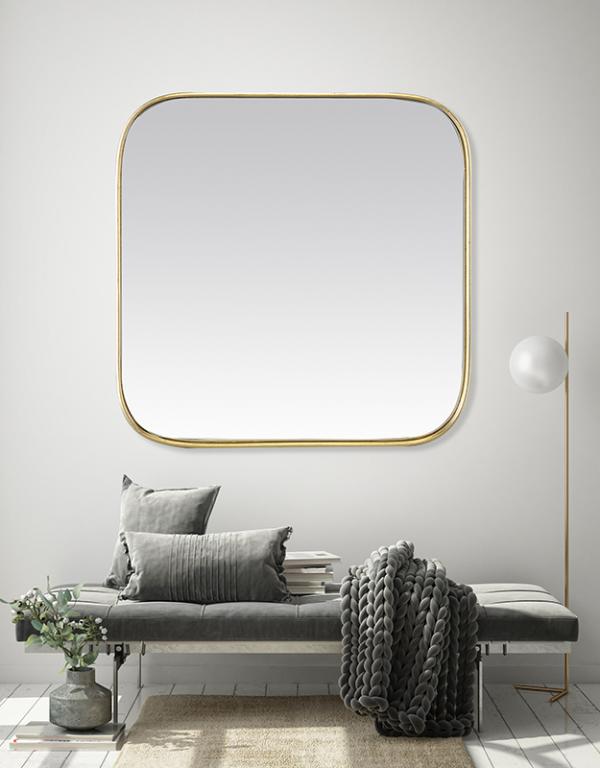 Photo n°2 du produit Miroir carré aux bords arrondis en métal doré 120x120cm-GP419C120-0