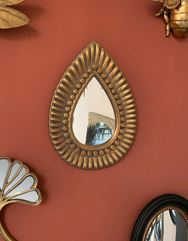Photo n°2 du produit Miroir goutte doré motifs 19,7x27cm-GP244T27-0