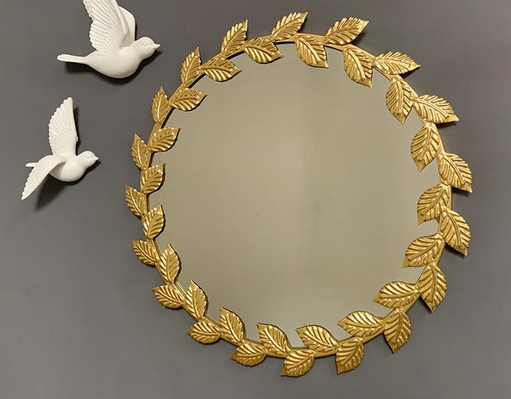 Photo n°3 du produit Miroir métal doré rond feuilles 45cm-GR226C45-0