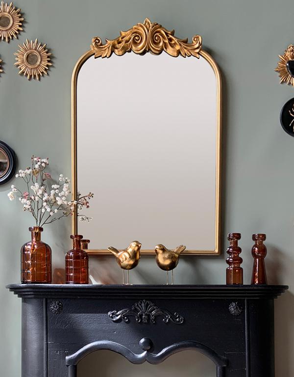 Photo n°2 du produit Miroir orné avec fronton doré 60x90cm-GP902T90-0