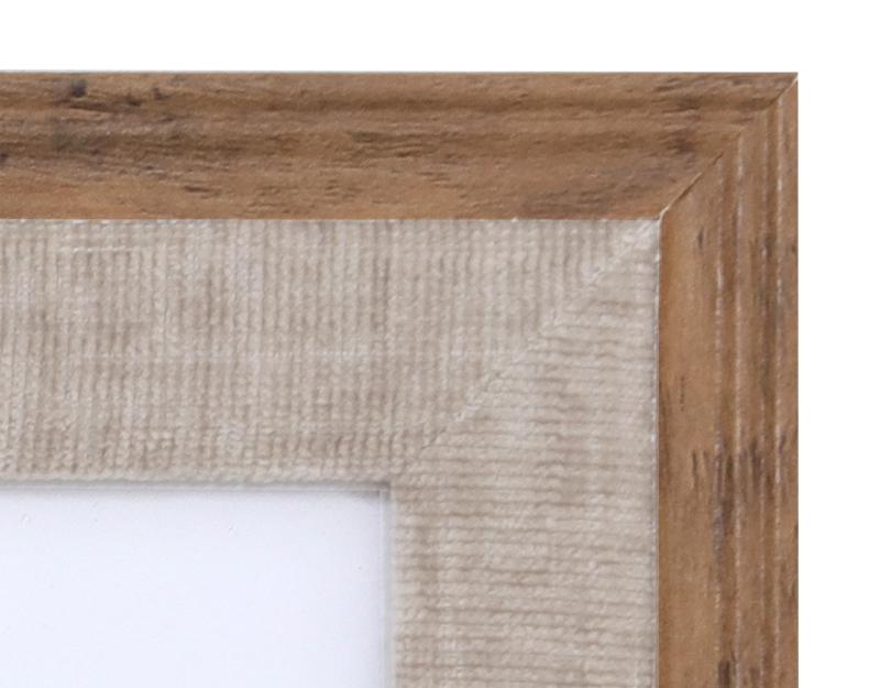 Photo n°2 du produit Cadre photo velours beige 10x15cm-614T15-0