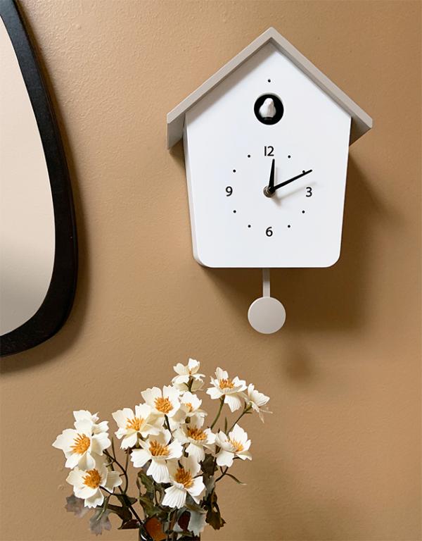 Photo n°2 du produit Horloge coucou écru/beige 23x10x35.4cm-H394T35-0