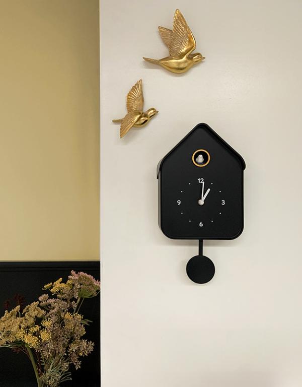 Photo n°3 du produit Horloge coucou noir 20.6x39cm-H382T39-0