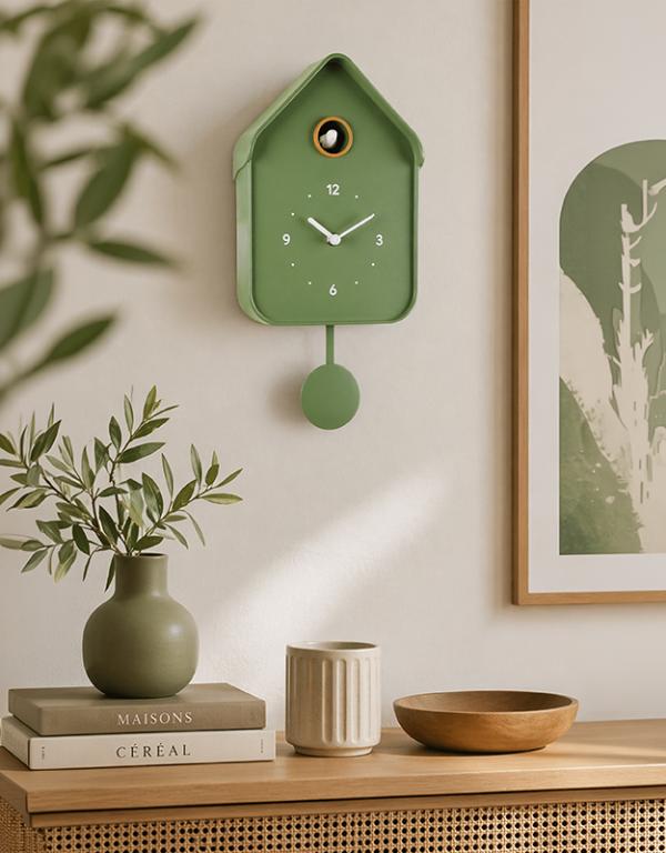 Photo n°3 du produit Horloge coucou vert 20.6x39cm-H389T39-0