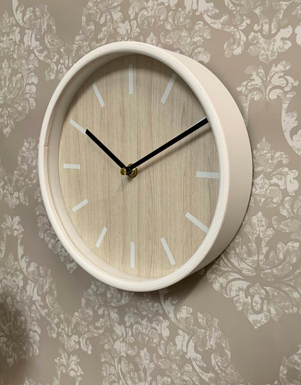 Photo n°3 du produit Horloge ronde bois clair 22cm-H355C22-0