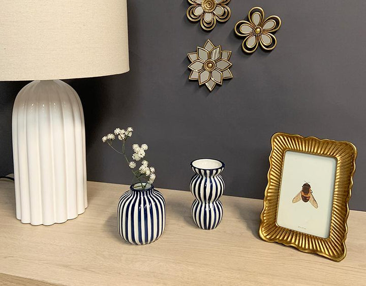 Photo n°2 du produit Mini vase rayé bleu et blanc 7x13cm-576T13-0