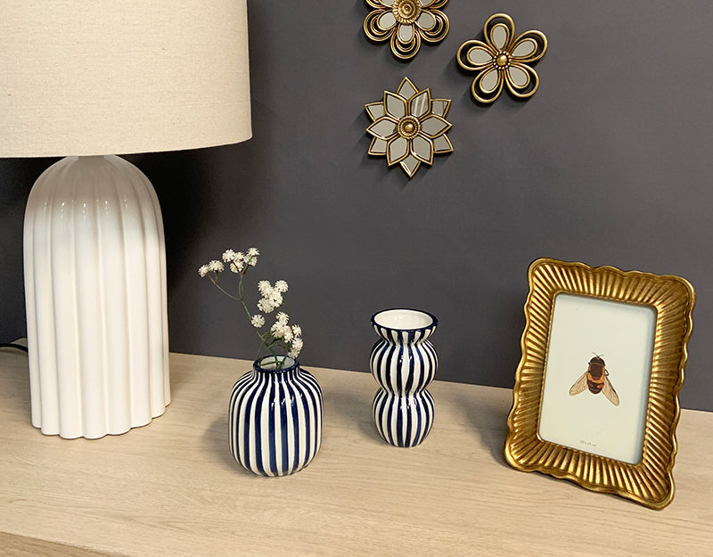 Photo n°2 du produit Mini vase rayé bleu et blanc 7x13cm-576T13-0