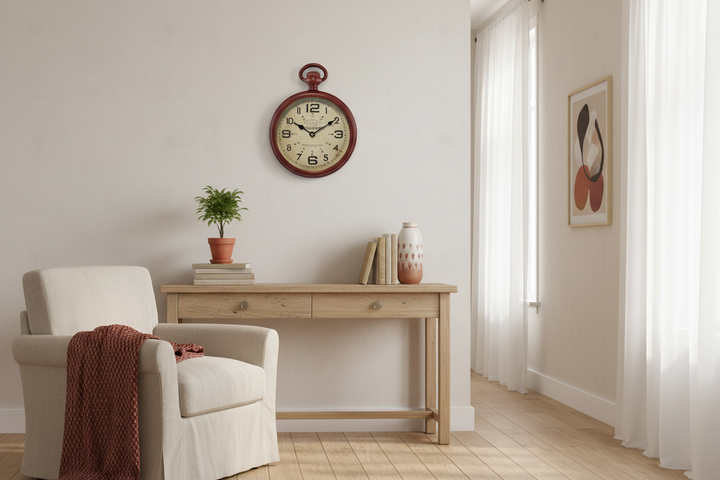 à partir de l'image déjà enregistrée sur cette fiche produit, génère-moi un visuel d'ambiance, en intégrant cette horloge rouge dans un intérieur adapté. Il faut que la déco soit cohérente avec ce produit que tu intégreras. Veille à respecter des proportions réalistes, en sachant que cette horloge mesure 22x28cm