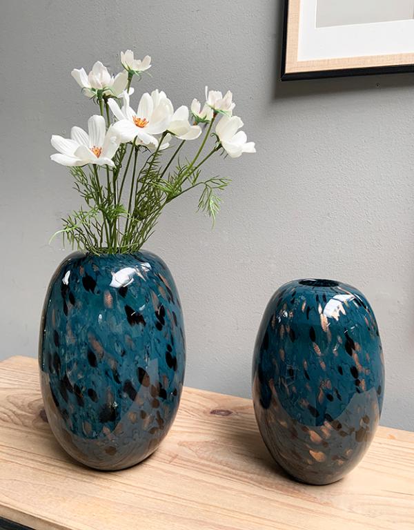 Photo n°2 du produit Vase en verre écailles bleu 20x29cm-906T29-0