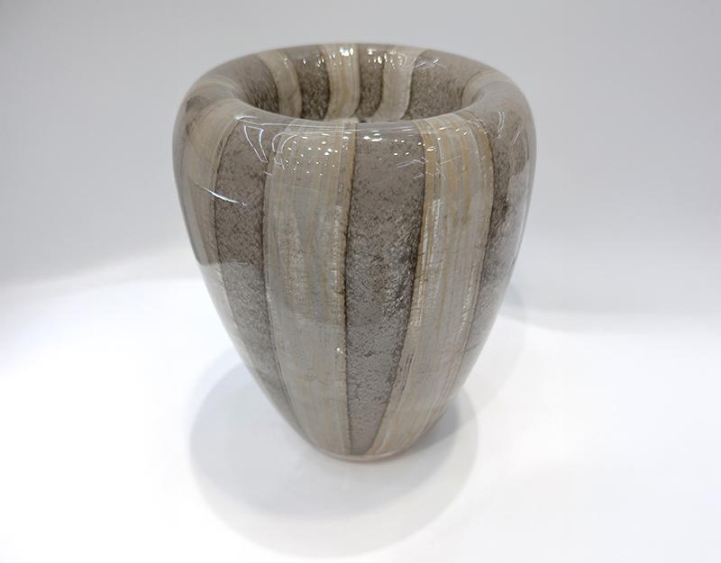 Photo n°2 du produit Vase verre écail noir et blanc 17x25cm-787T20-0