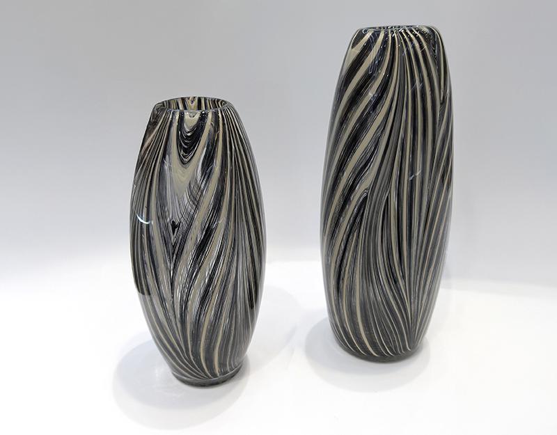 Photo n°2 du produit Vase verre écail noir et blanc 17x25cm-790T24-0